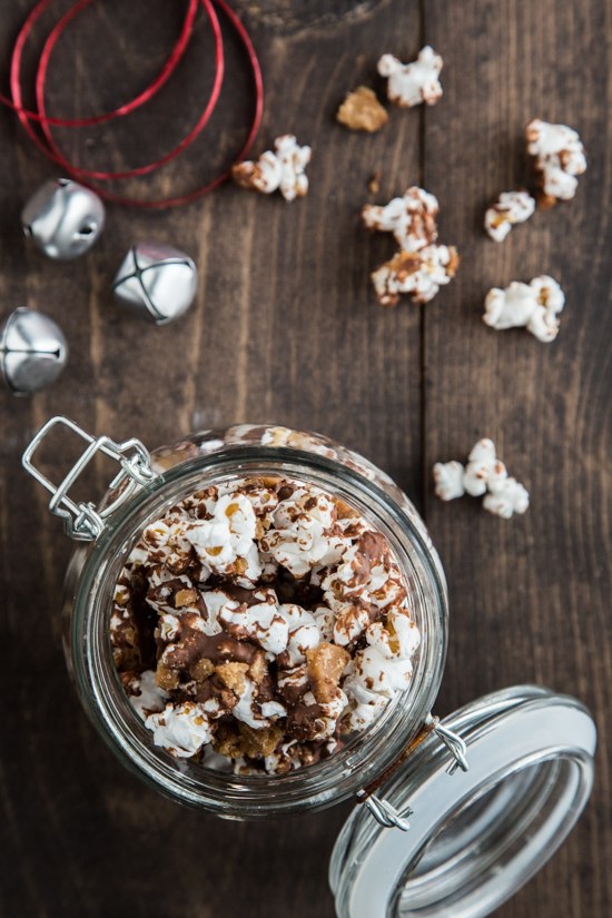 chocolate toffee popcorn-009