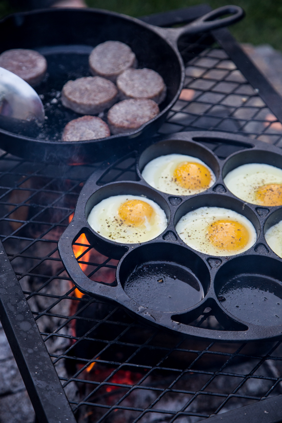 TEXSPORT CAST IRON BISCUIT PAN