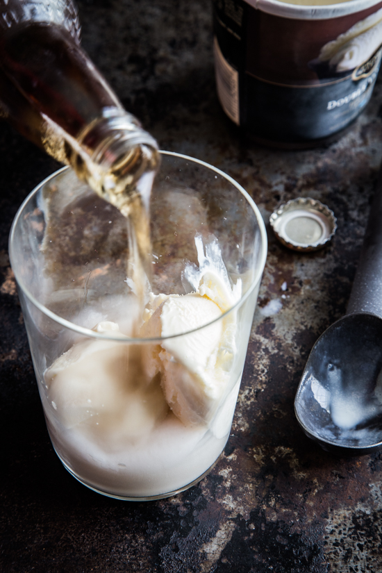 Cream Soda Rum Float | www.jellytoastblog.com