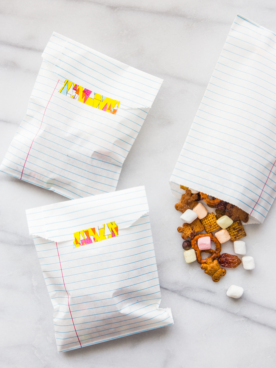 Marshmallow Snack Mix | www.jellytoastblog.com