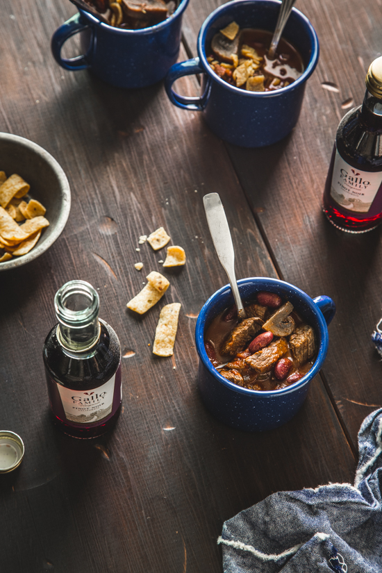 Slow Cooker Beef Chili | www.jellytoastblog.com