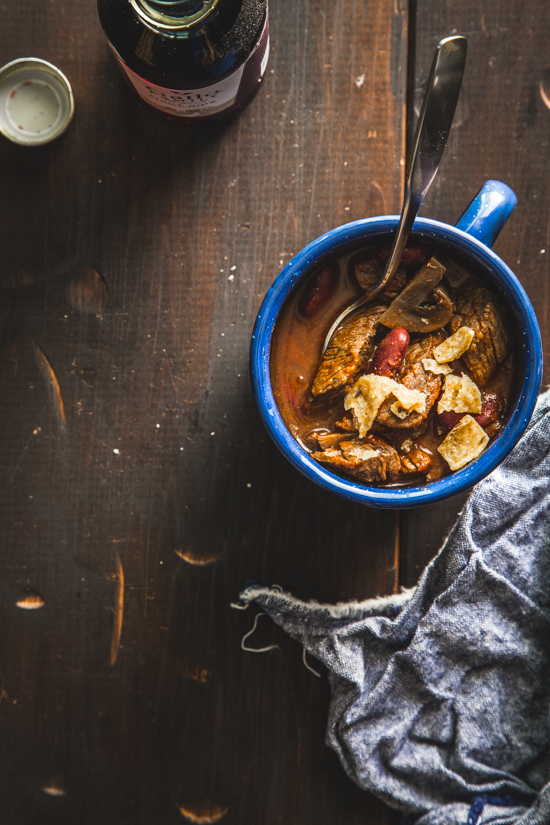 Slow Cooker Beef Chili | www.jellytoastblog.com