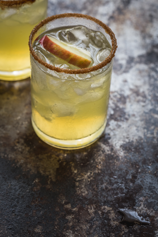 Apple Cider Margarita | www.jellytoastblog.com