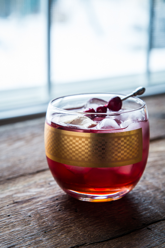 Cranberry Ginger Cocktail | jellytoastblog.com