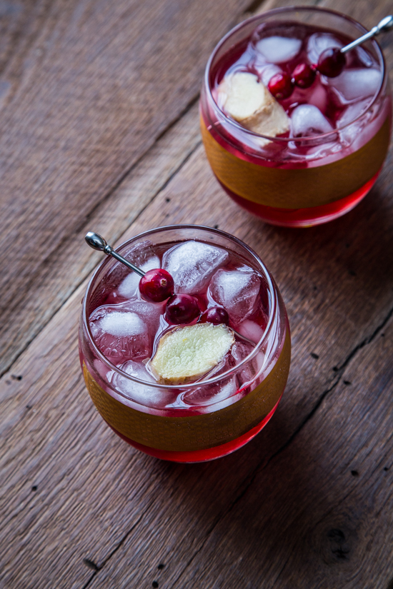 Cranberry Ginger Cocktail | jellytoastblog.com