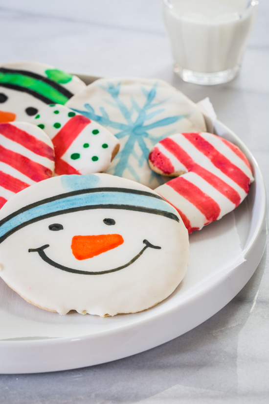 Holiday Flavor Painted Cookies with McCormick | jellytoastblog.com