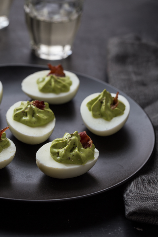 Spinach Bacon Deviled Eggs | jellytoastblog.com