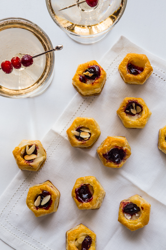 Vol au Vent Appetizers with Brie and Jam | JellyToastBlog.com