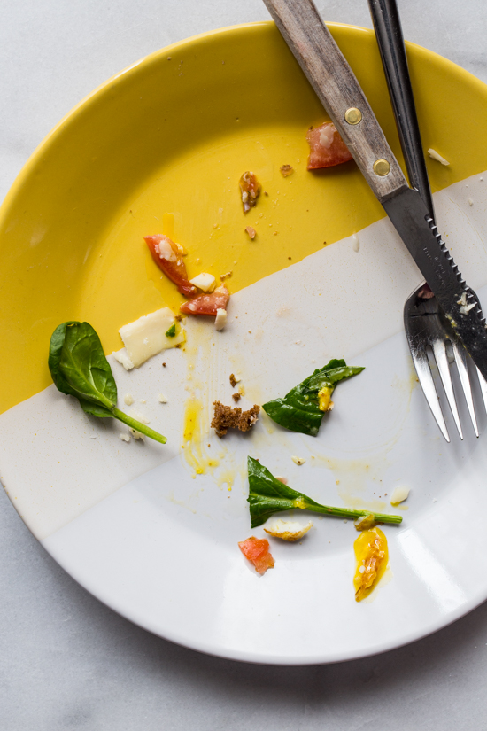 Crispy Egg Spinach Tomato Toast | JellyToastBlog.com