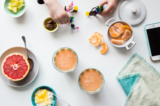 Grapefruit Pineapple Smoothie // Jelly Toast