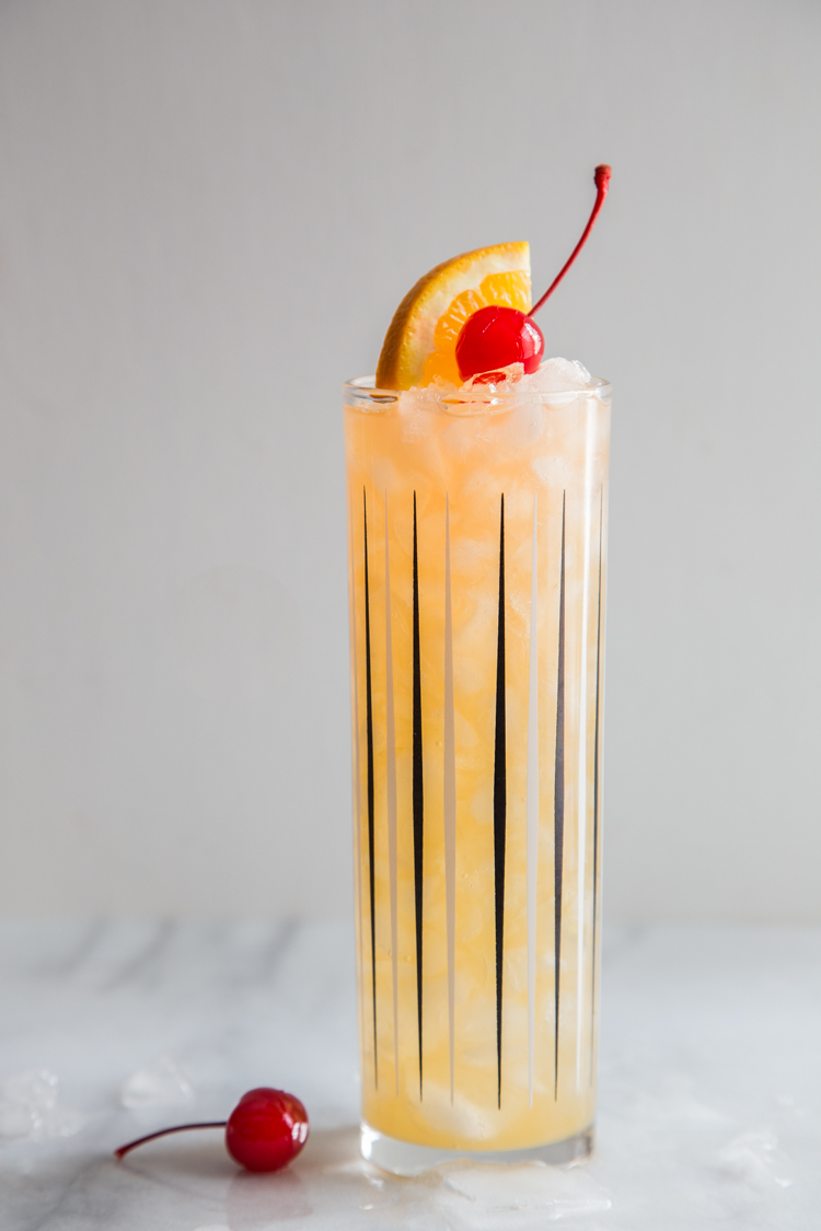 Rum Orange Swizzle | JellyToastBlog.com