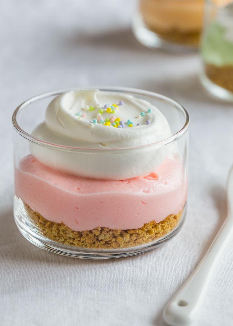 No Bake Marshmallow Cheesecake | JellyToastBlog.com