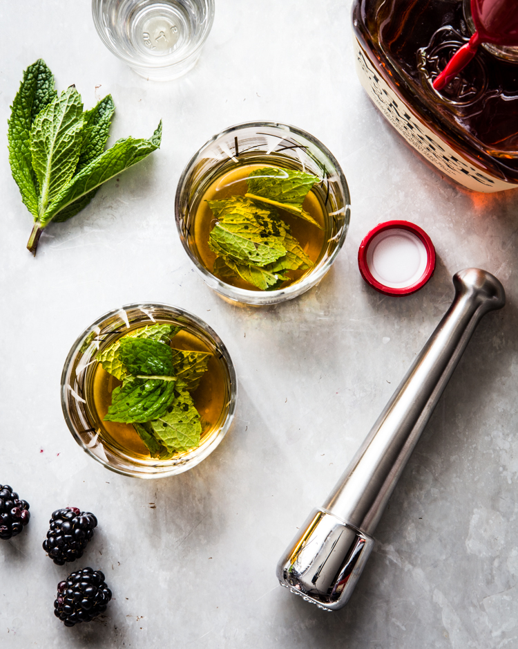 Blackberry Mint Julep | JellyToastBlog.com