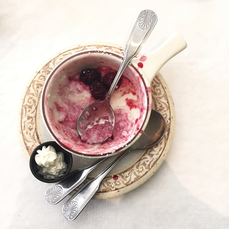 Blackberry Grits | JellyToastBlog.com