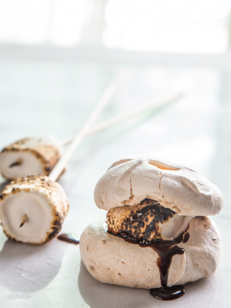 Meringue Cookie Smores | JellyToastBlog.com