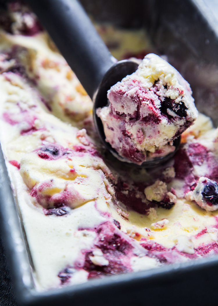 Roasted Berry Ice Cream | JellyToastBlog.com