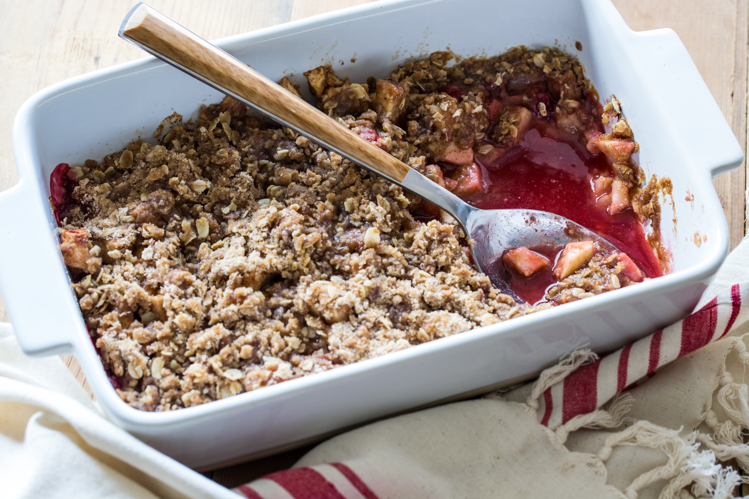 Cherry Apple Crisp | JellyToastBlog.com