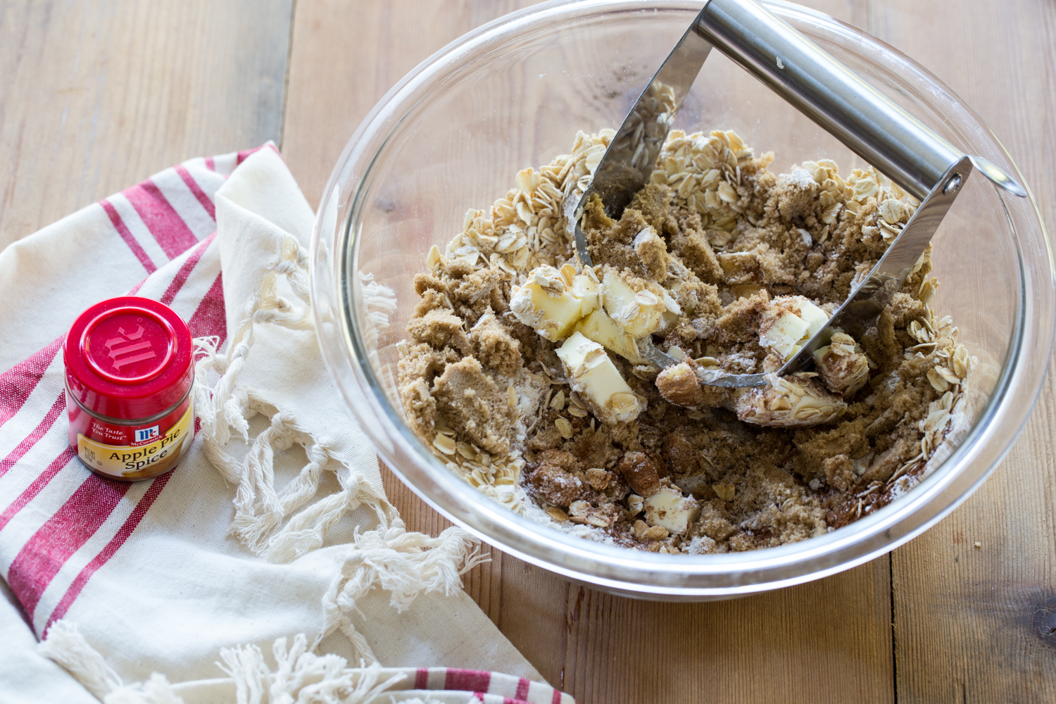 Cherry Apple Crisp | JellyToastBlog.com