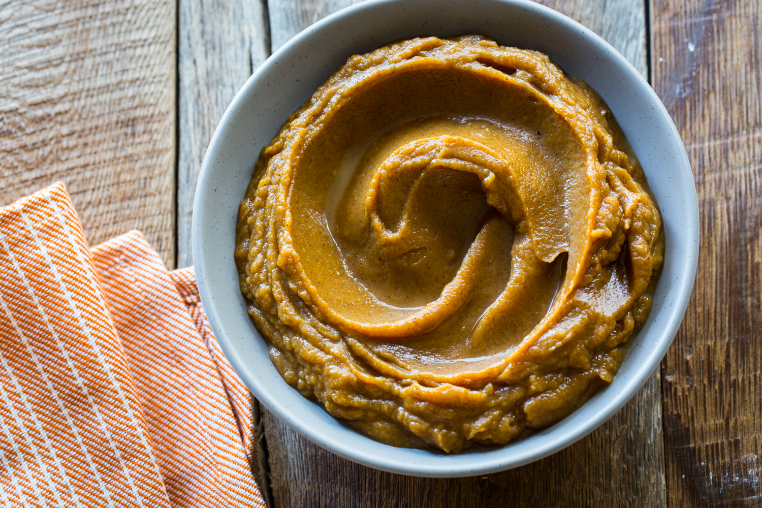 Slow Cooker Pumpkin Butter | JellyToastBlog.com