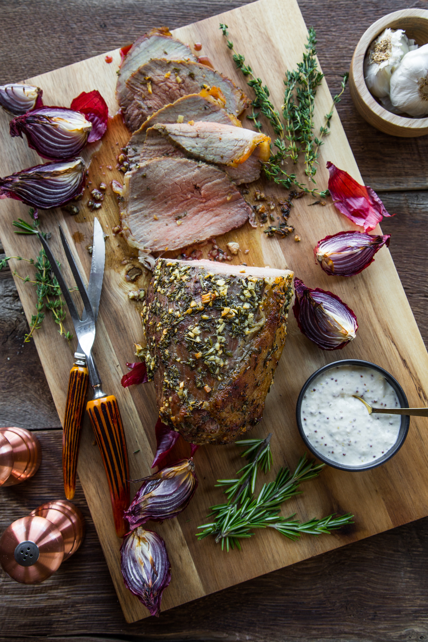 Garlic Herb Roast Beef | JellyToastBlog.com