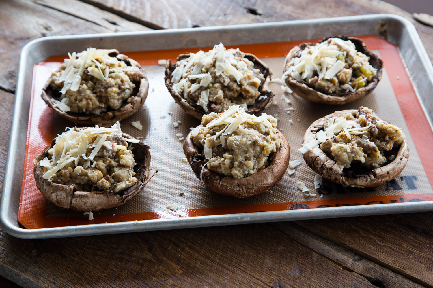 Sausage Stuffed Portabella Mushrooms | JellyToastBlog.com