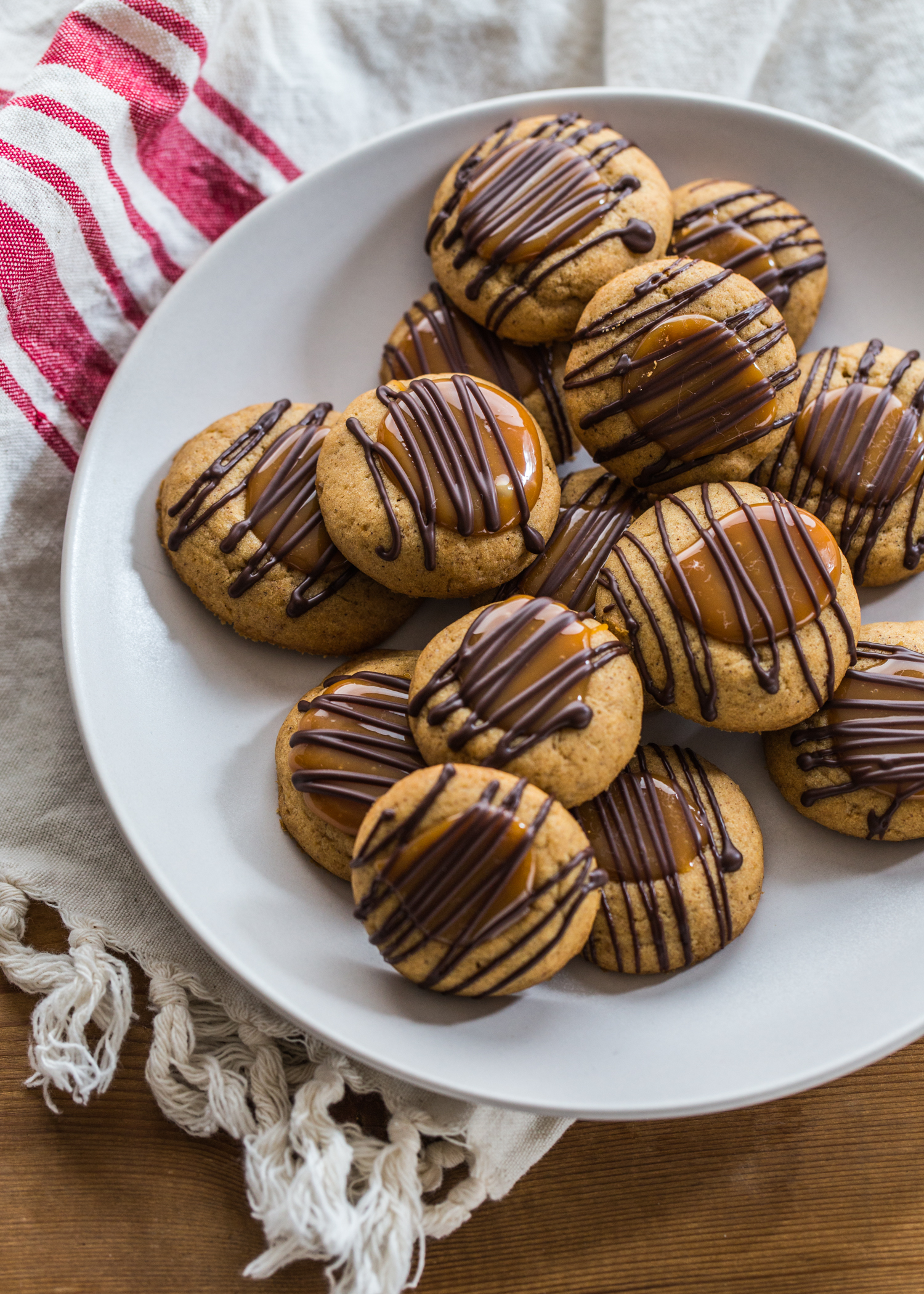 Ginger Caramel Thumbprint Cookies | JellyToastBlog.com (2 of 6)