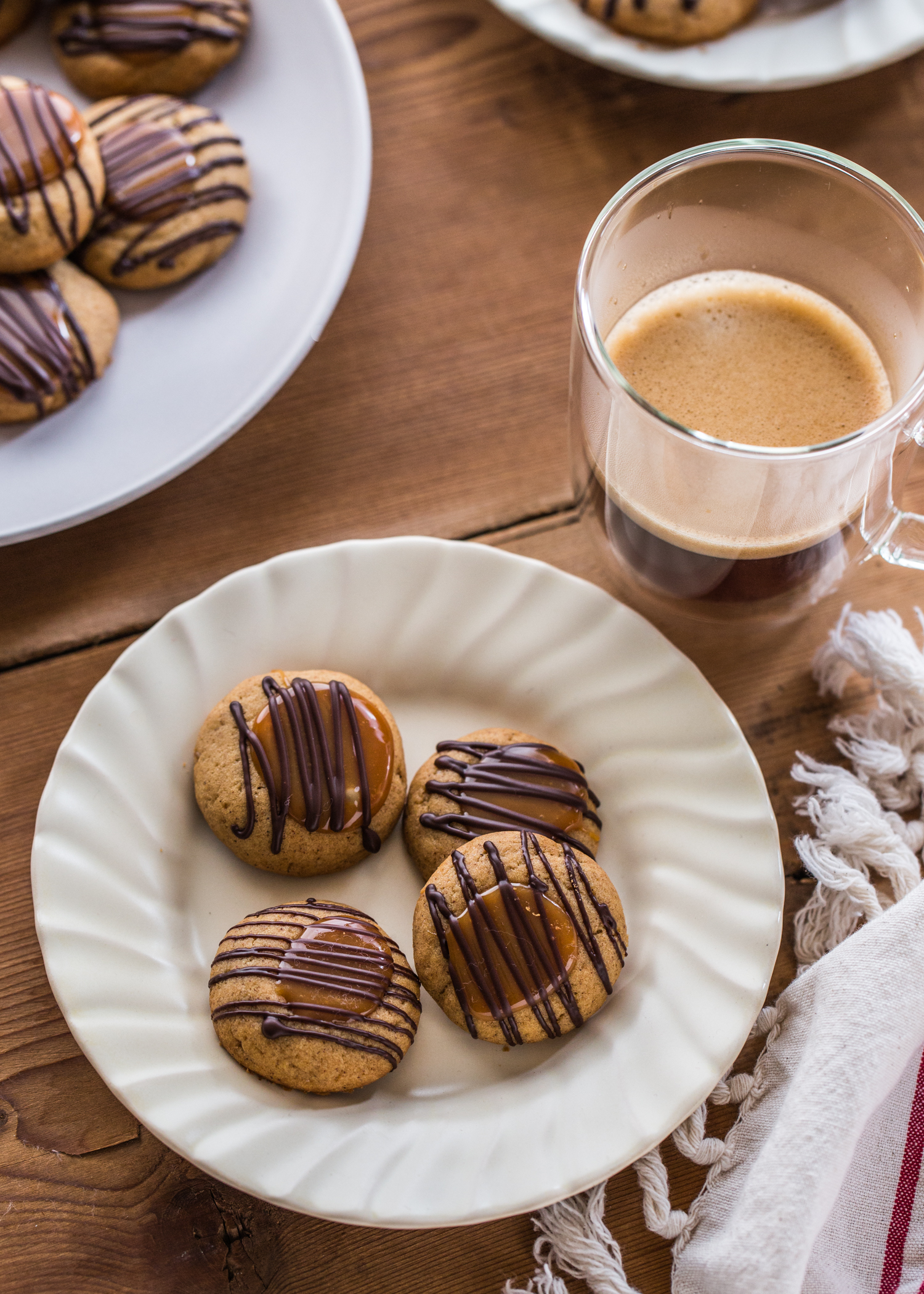 Ginger Caramel Thumbprint Cookies | JellyToastBlog.com