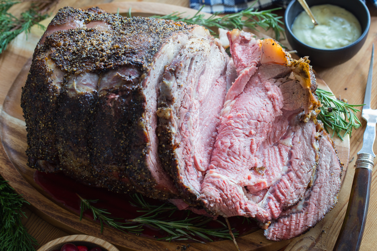 Pepper Crusted Prime Rib Roast - Jelly Toast