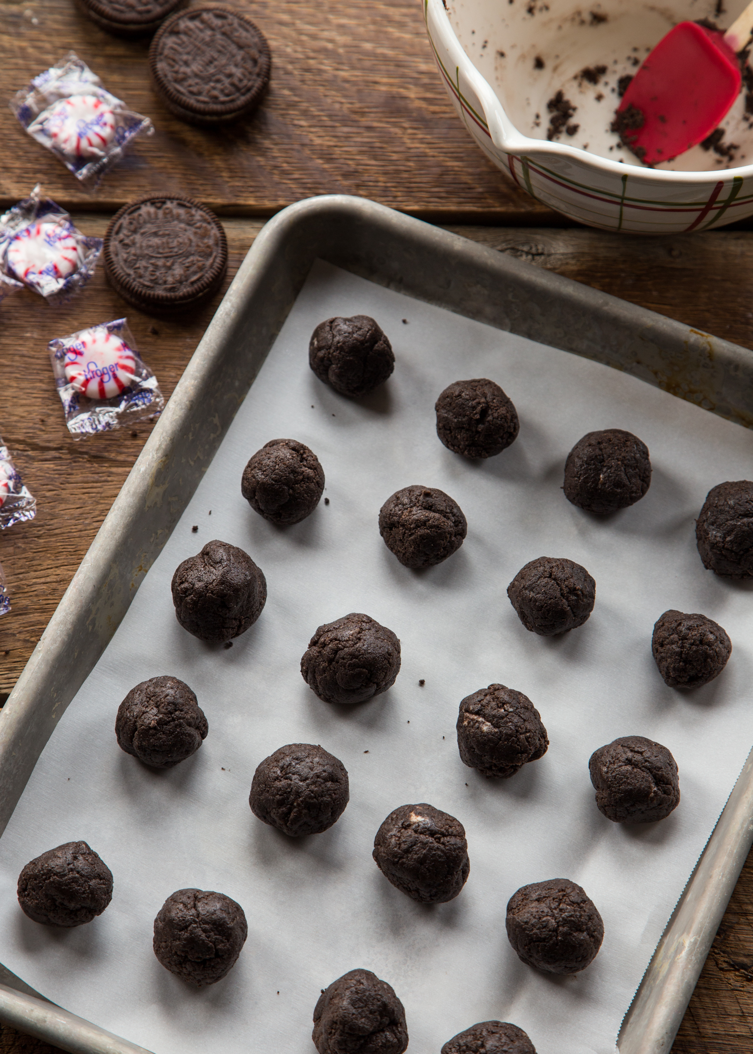 Making Peppermint OREO Cookie Balls is fun for the entire family!