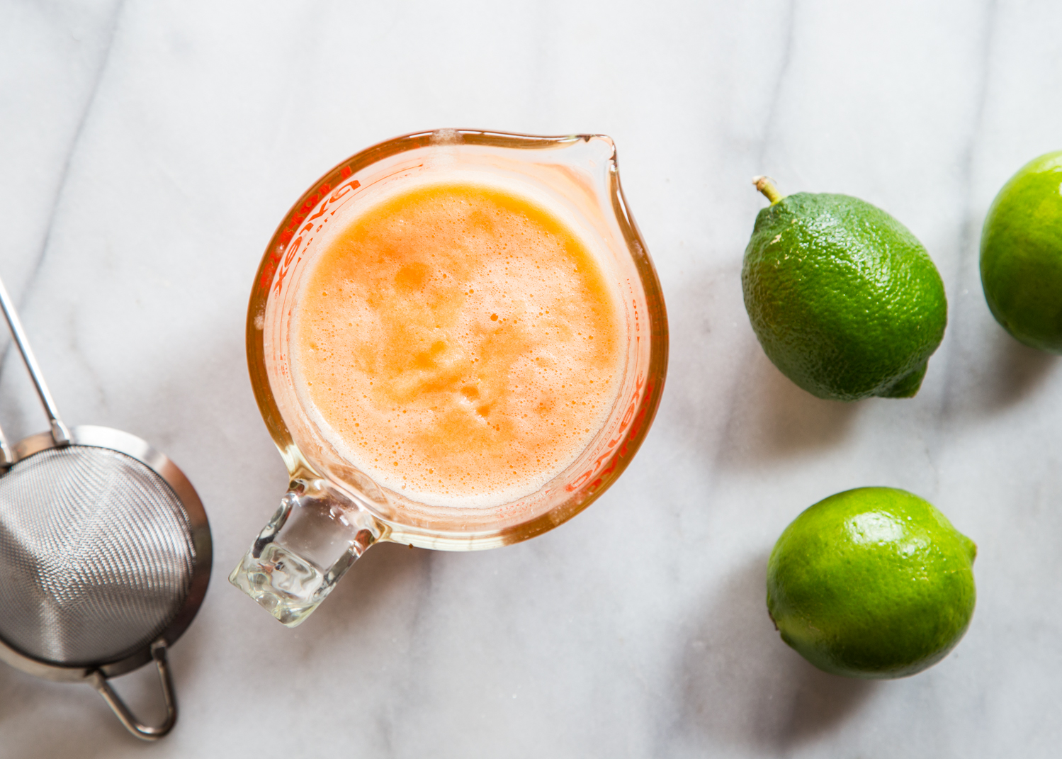 Margarita di cantalupo fresco con cantalupo dolce e fresco e lime piccante