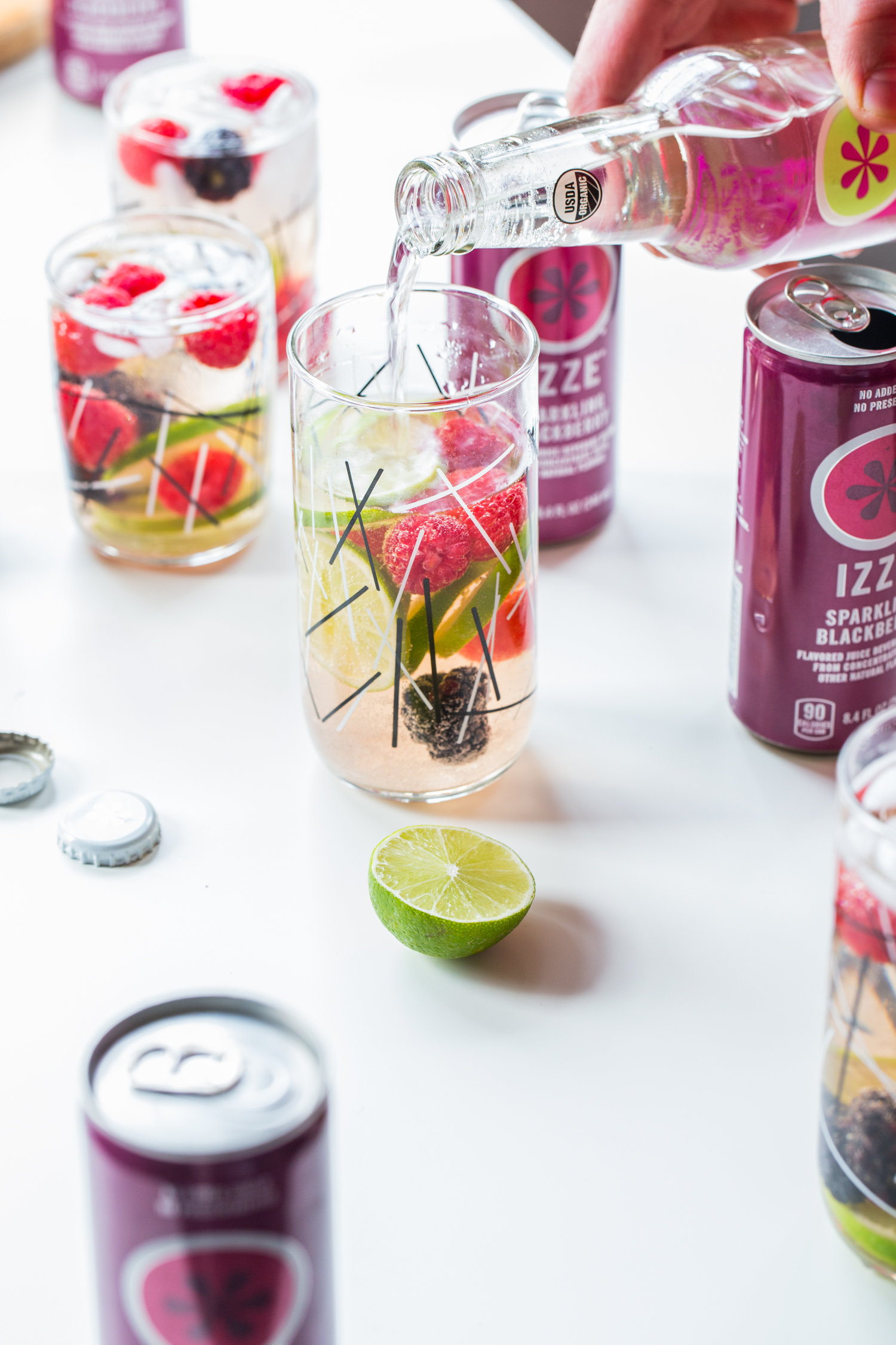 Sparkling Berry Sangria for Friendsday Night!