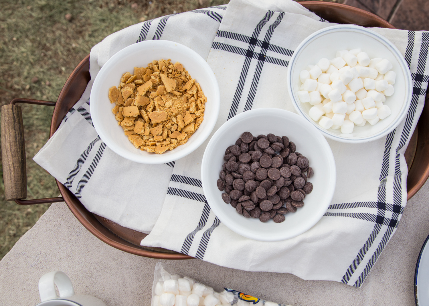 S'mores Pudgy Pies + Video - Jelly Toast