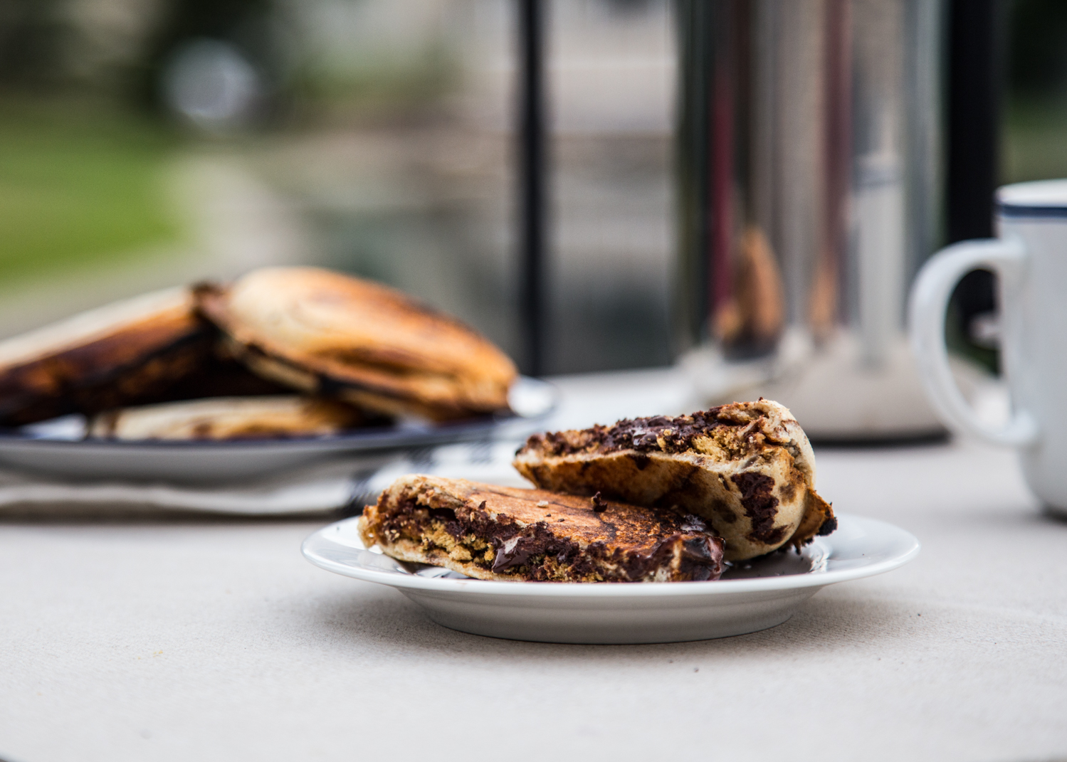 S'mores Pudgy Pies + Video - Jelly Toast