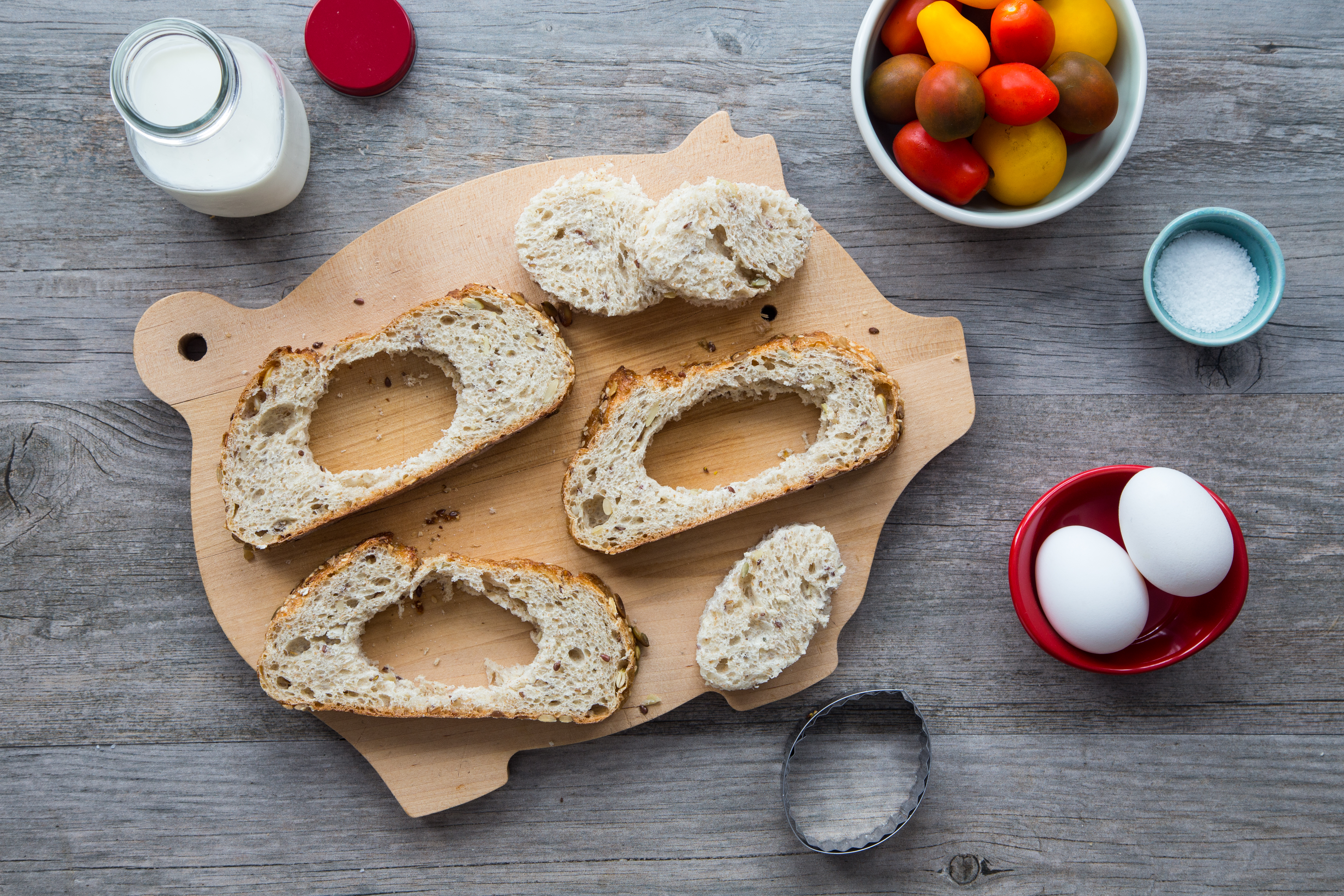 Scrambled Egg-in-a-Hole | Jelly Toast