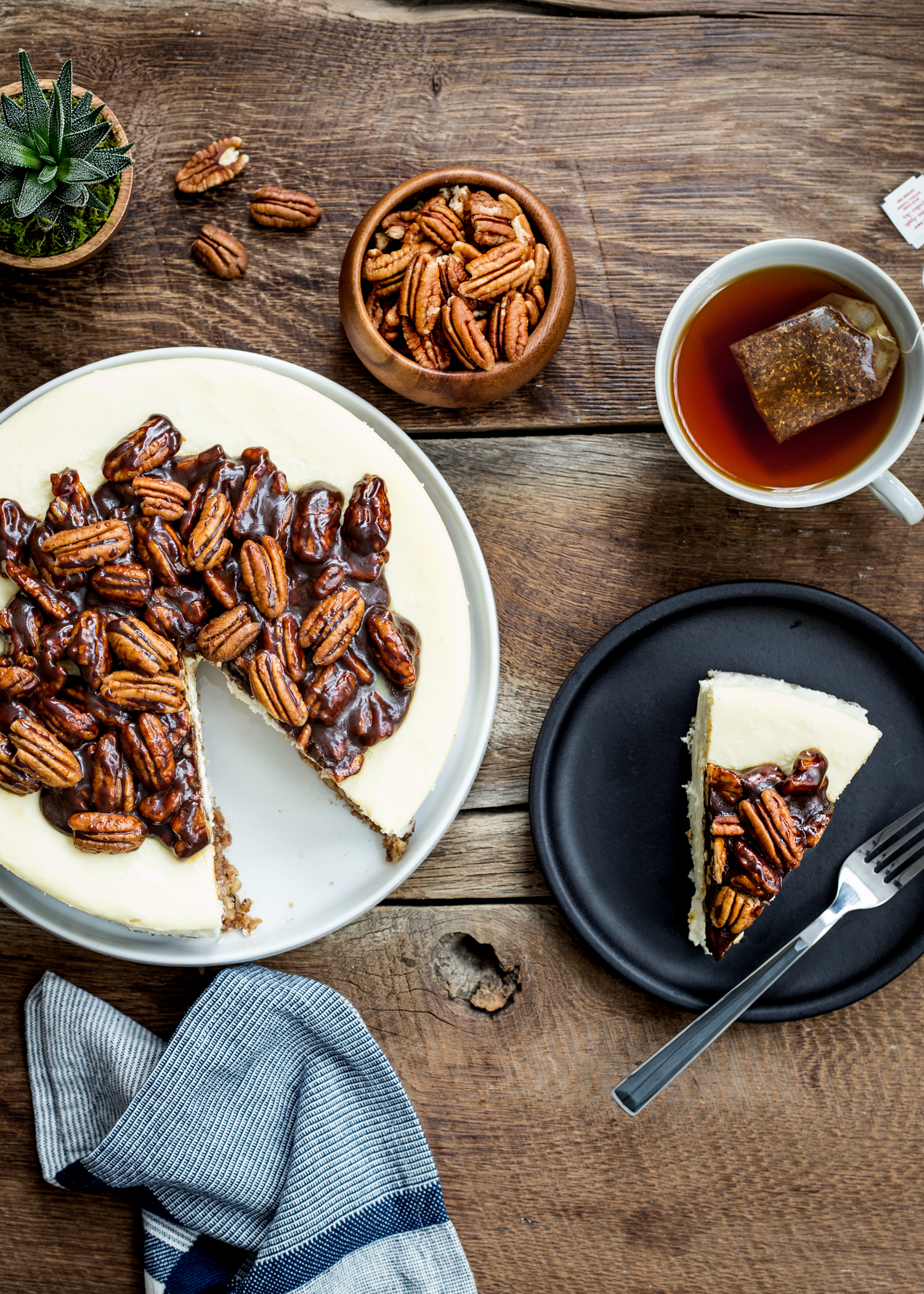 Pecan Pie Cheesecake from Jelly Toast | jellytoastblog.com with American Pecan