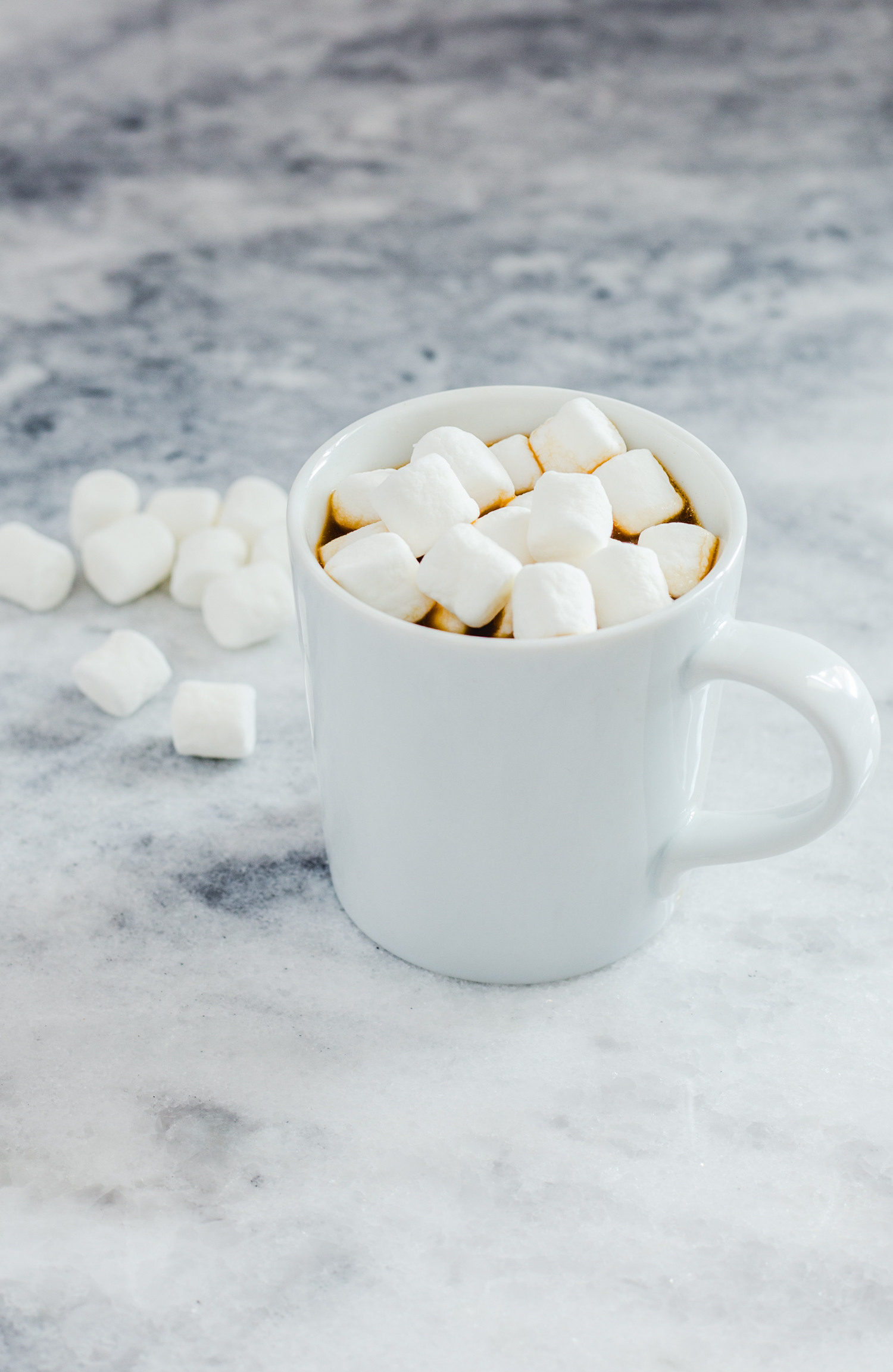 hot chocolate with mini marshmallows